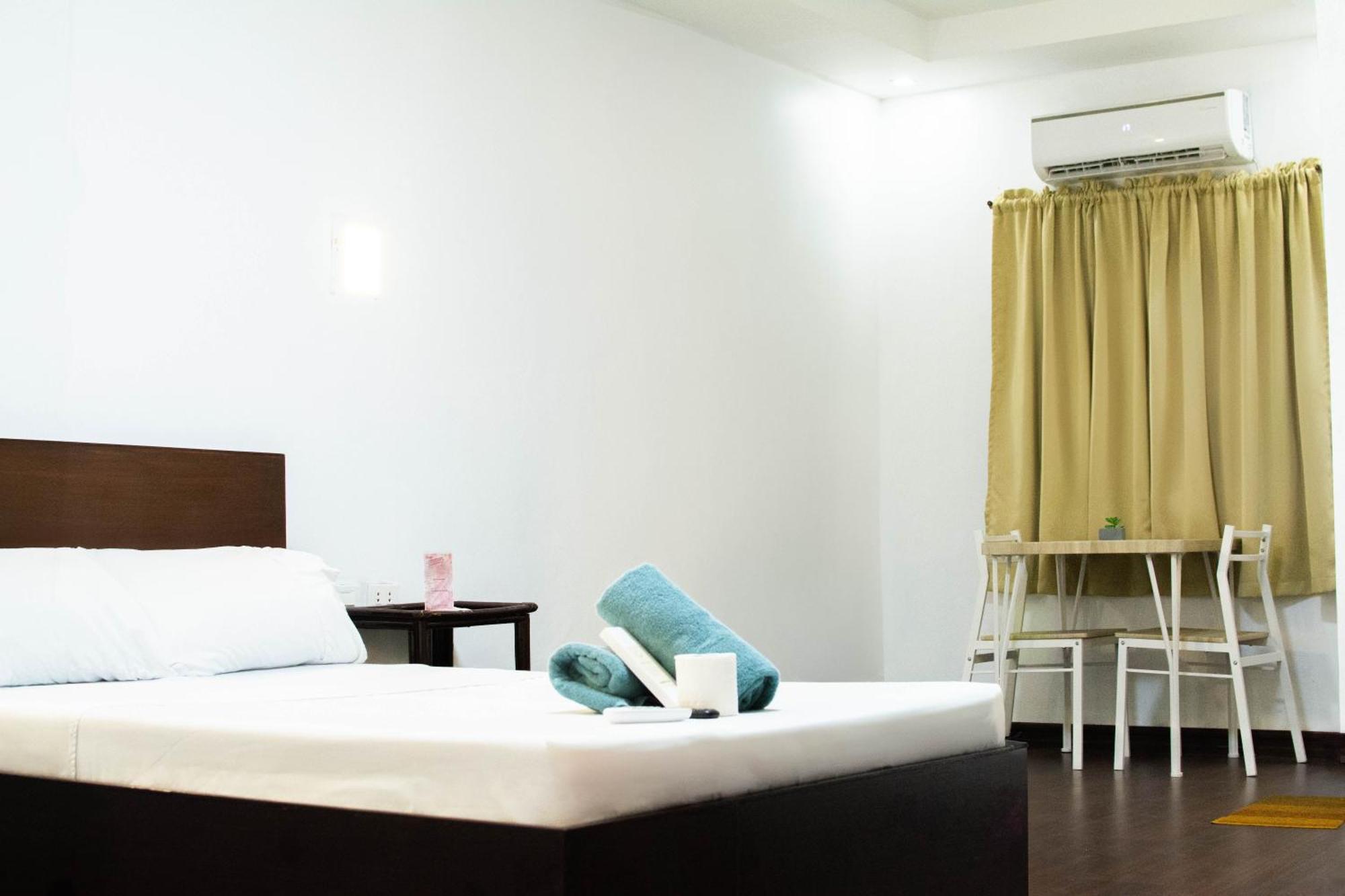 Vincent Resort Hotel Angeles Bagian luar foto